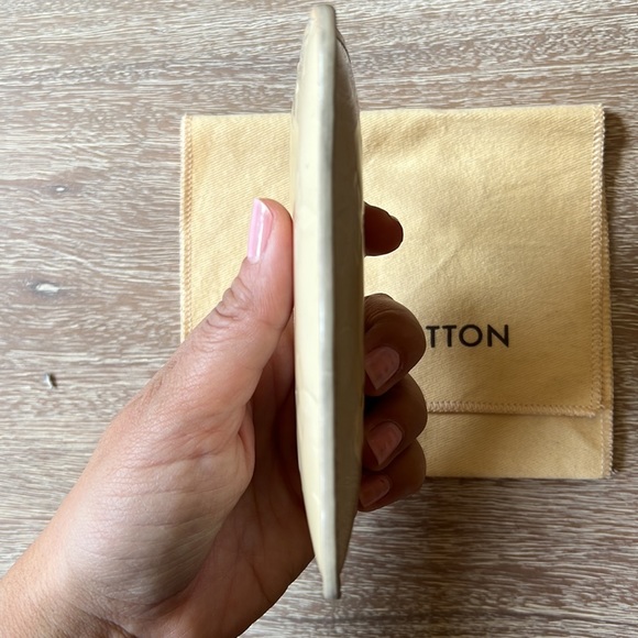 Louis Vuitton Poudre Monogram Vernis Pochette Cles Key and Change Holder Beige - Picture 8 of 17